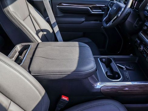 New 2026 Chevrolet Silverado 2500 LT w/ Trail Boss Package image 17