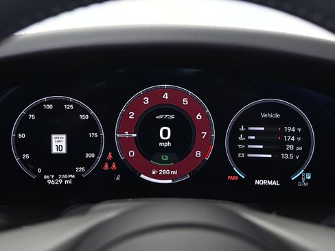 Certified 2025 Porsche 911 Carrera GTS RWD image 36