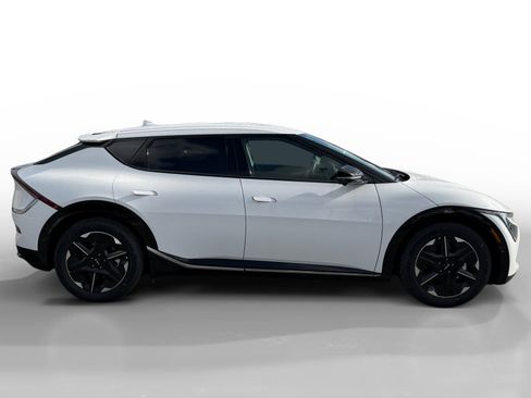 New 2025 Kia EV6 Wind image 6