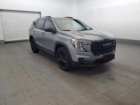 Used 2023 GMC Terrain SLT w/ Elevation Edition AWD/4WD image 13