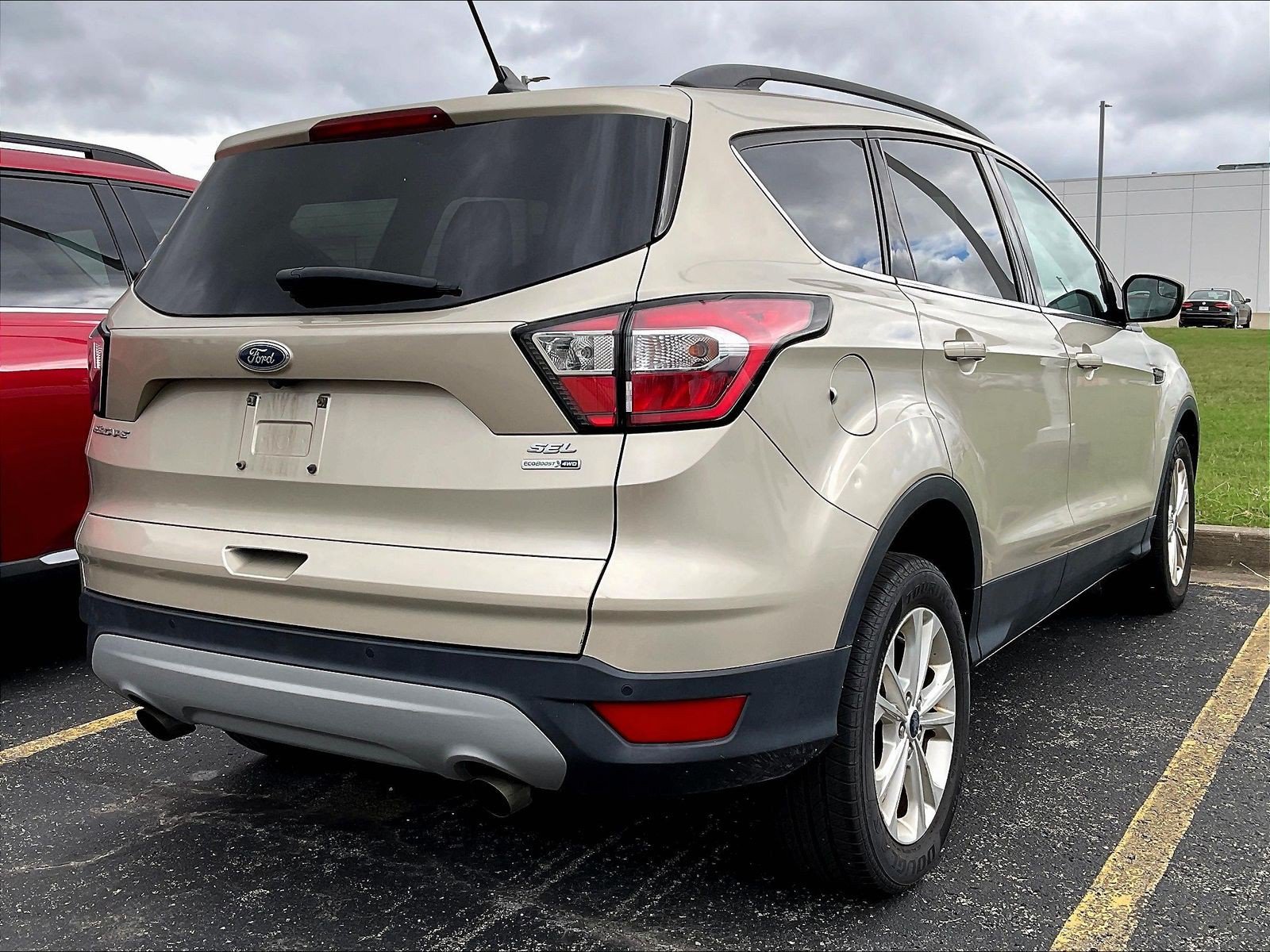 Used 2018 Ford Escape SEL AWD/4WD image 2