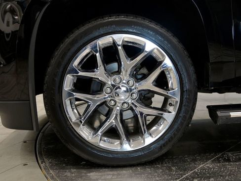 Used 2018 Cadillac Escalade Platinum image 10