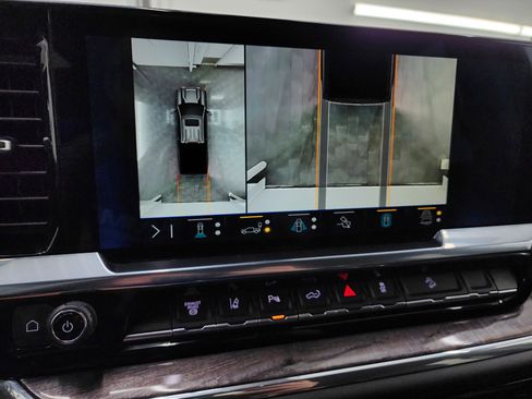 Used 2024 Chevrolet Silverado 2500 LTZ w/ LTZ Premium Package image 19