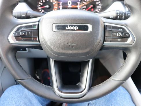 Used 2024 Jeep Compass Latitude AWD/4WD image 27