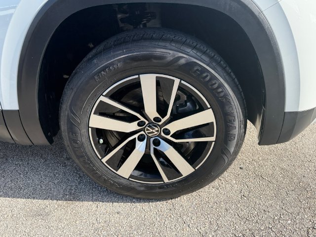 Certified 2022 Volkswagen Atlas SE FWD image 19