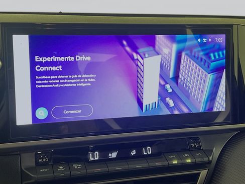 Used 2025 Toyota Camry SE w/ Multimedia Upgrade Package image 27