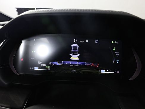 Used 2023 Jeep Grand Cherokee Overland w/ Advanced Protech Group III image 11