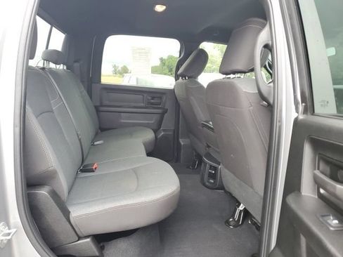 Used 2024 RAM 3500 Tradesman w/ Chrome Appearance Group AWD/4WD image 21