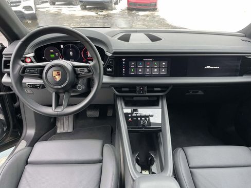 Used 2024 Porsche Macan 4 Electric image 27