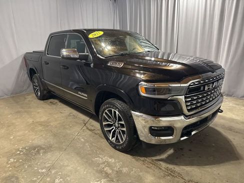 Used 2025 RAM 1500 Limited AWD/4WD image 9