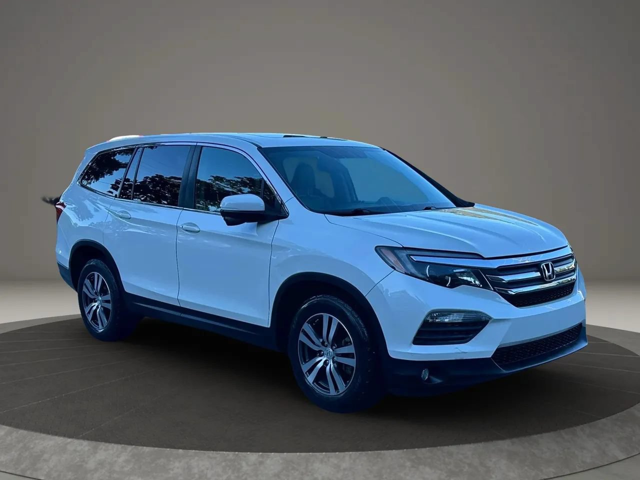 Used 2016 Honda Pilot EX-L image 1