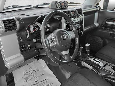 Used 2008 Toyota FJ Cruiser 4WD image 11