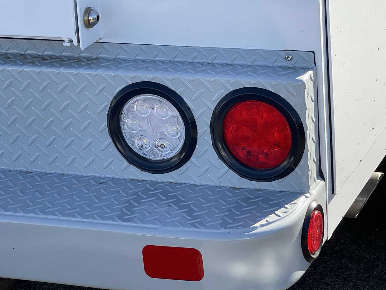 New 2026 Ford F350 XL w/ XL Chrome Package RWD image 9