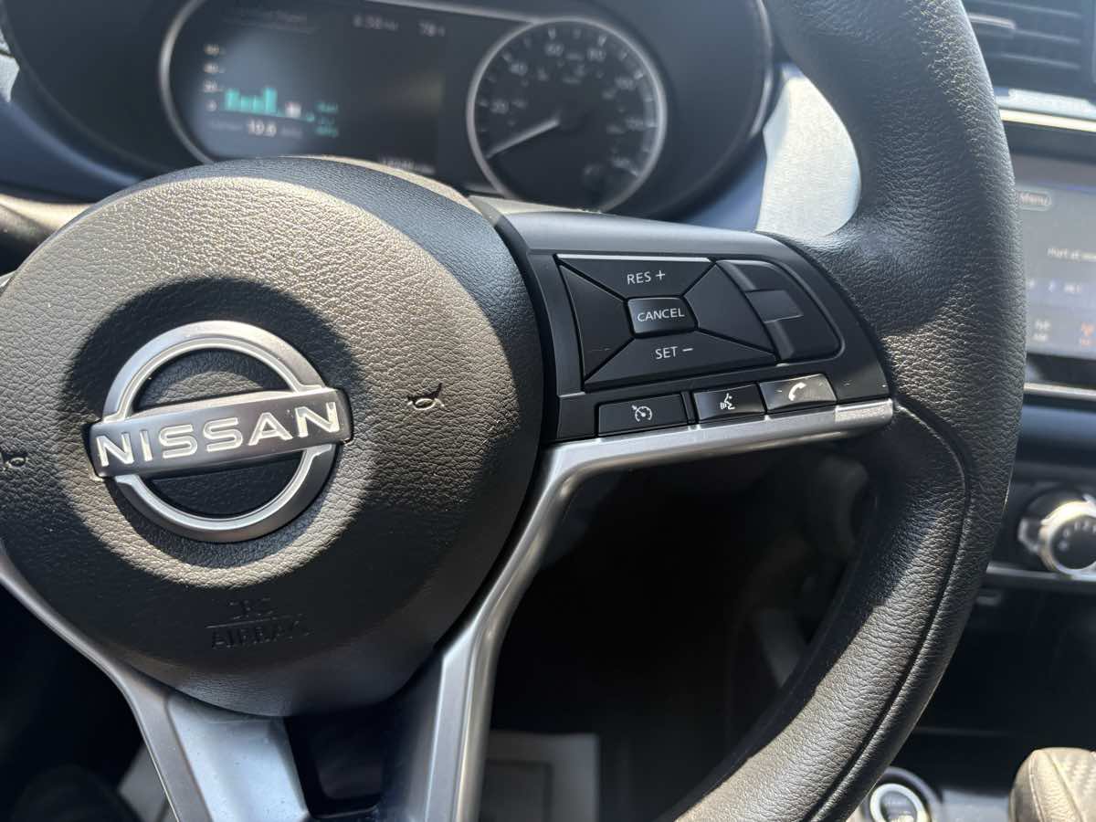 Used 2025 Nissan Versa SV FWD image 24