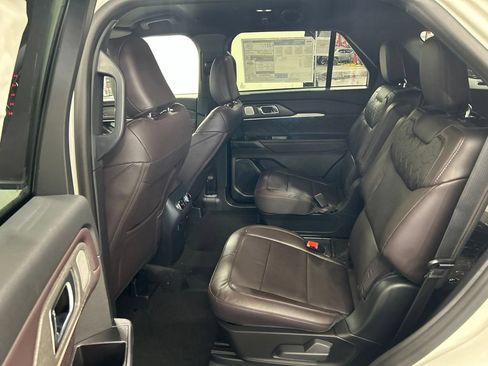 New 2027 Ford Explorer Platinum w/ LUX Leather Package AWD/4WD image 28