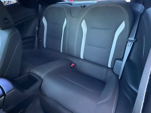 Used 2016 Chevrolet Camaro SS RWD image 13