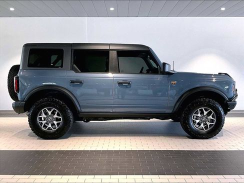 Used 2024 Ford Bronco Badlands image 11