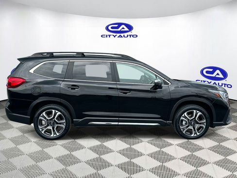 Used 2023 Subaru Ascent Limited w/ Technology Package AWD/4WD image 3