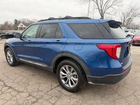 Used 2020 Ford Explorer XLT w/ Equipment Group 202A image 4