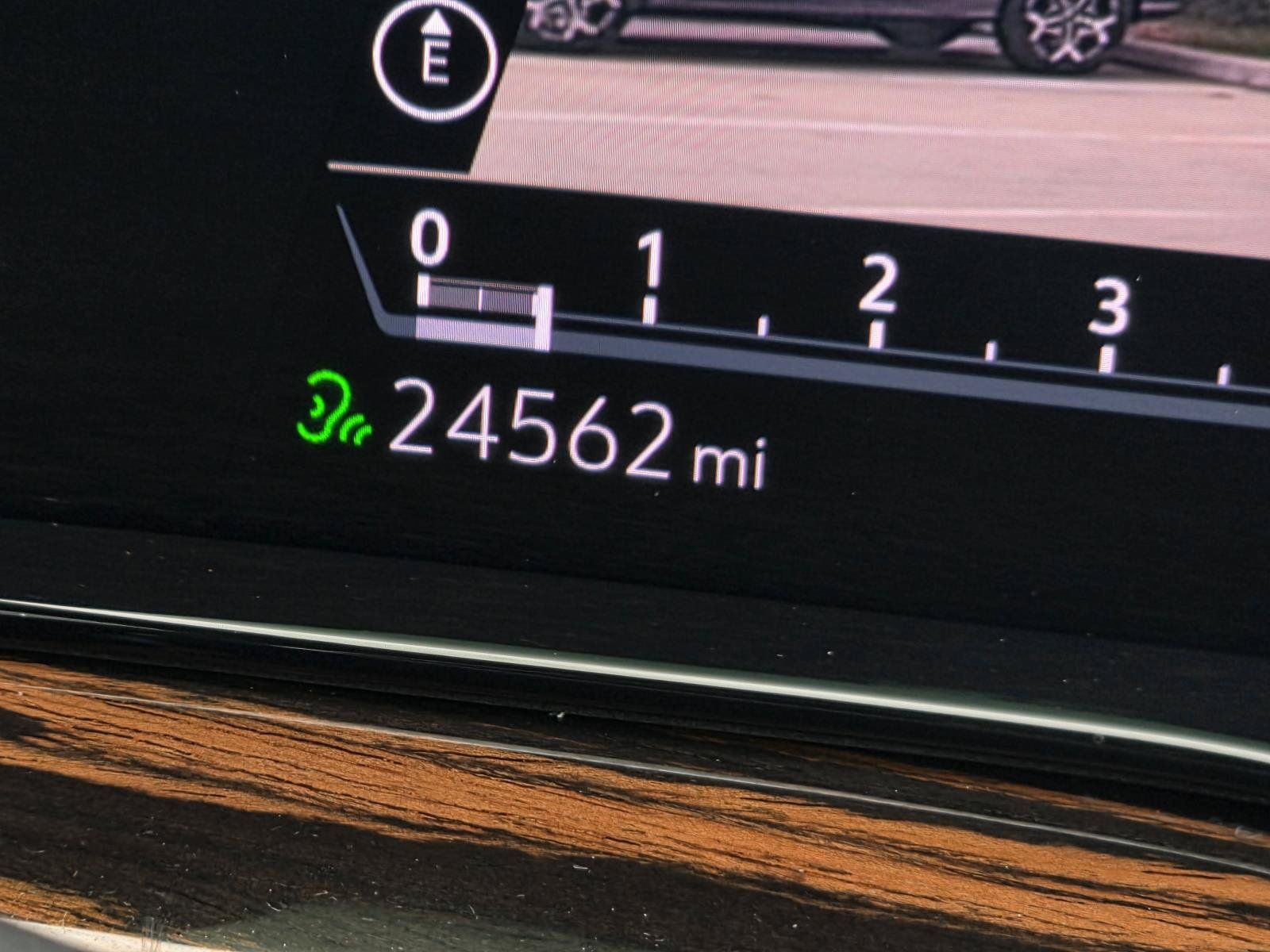 Used 2024 Cadillac Escalade Premium Luxury w/ Performance Package AWD/4WD image 39
