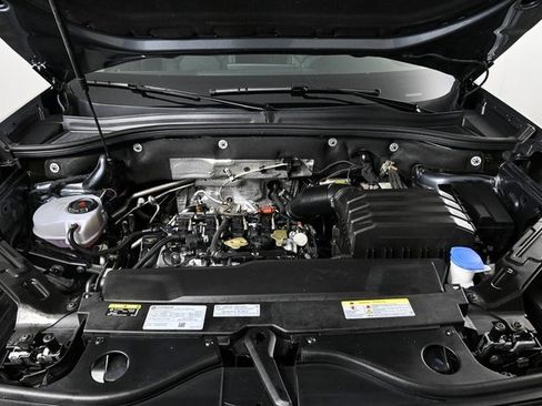 Certified 2025 Volkswagen Atlas SE image 26