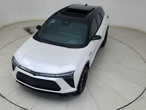 Used 2025 Chevrolet Blazer EV RS image 79