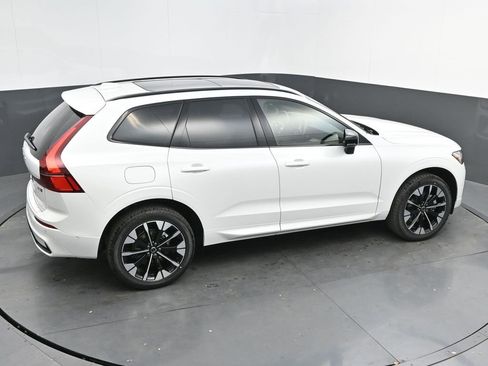 New 2026 Volvo XC60 B5 Plus w/ Protection Package Premier image 37