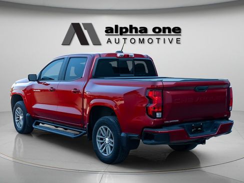 Used 2024 Chevrolet Colorado LT w/ LT Convenience Package II RWD image 9