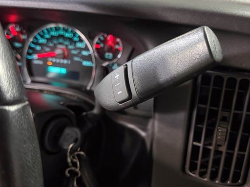 Used 2021 Chevrolet Express 3500 w/ Power Convenience Package image 22