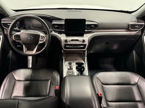 Used 2023 Ford Explorer XLT w/ Equipment Group 202A image 36