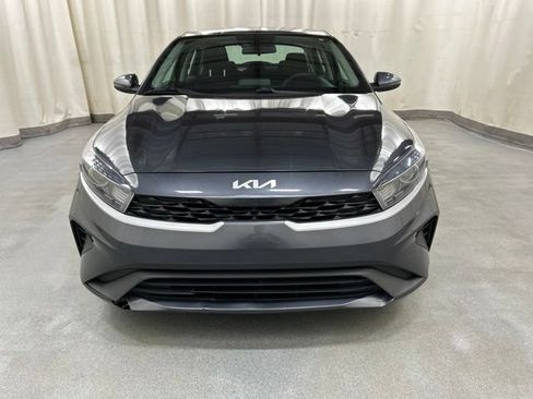 Used 2022 Kia Forte LXS w/ LXS Technology Package FWD image 19