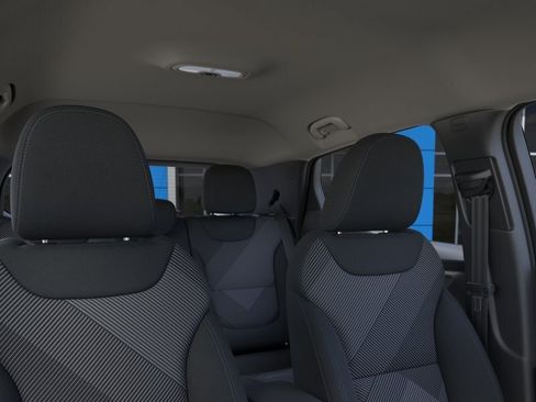 New 2027 Chevrolet Bolt LT FWD image 24
