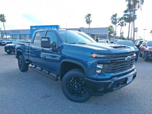 New 2026 Chevrolet Silverado 2500 Custom w/ Custom Value Package AWD/4WD image 1