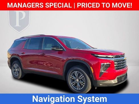 New 2026 Chevrolet Traverse LT image 2