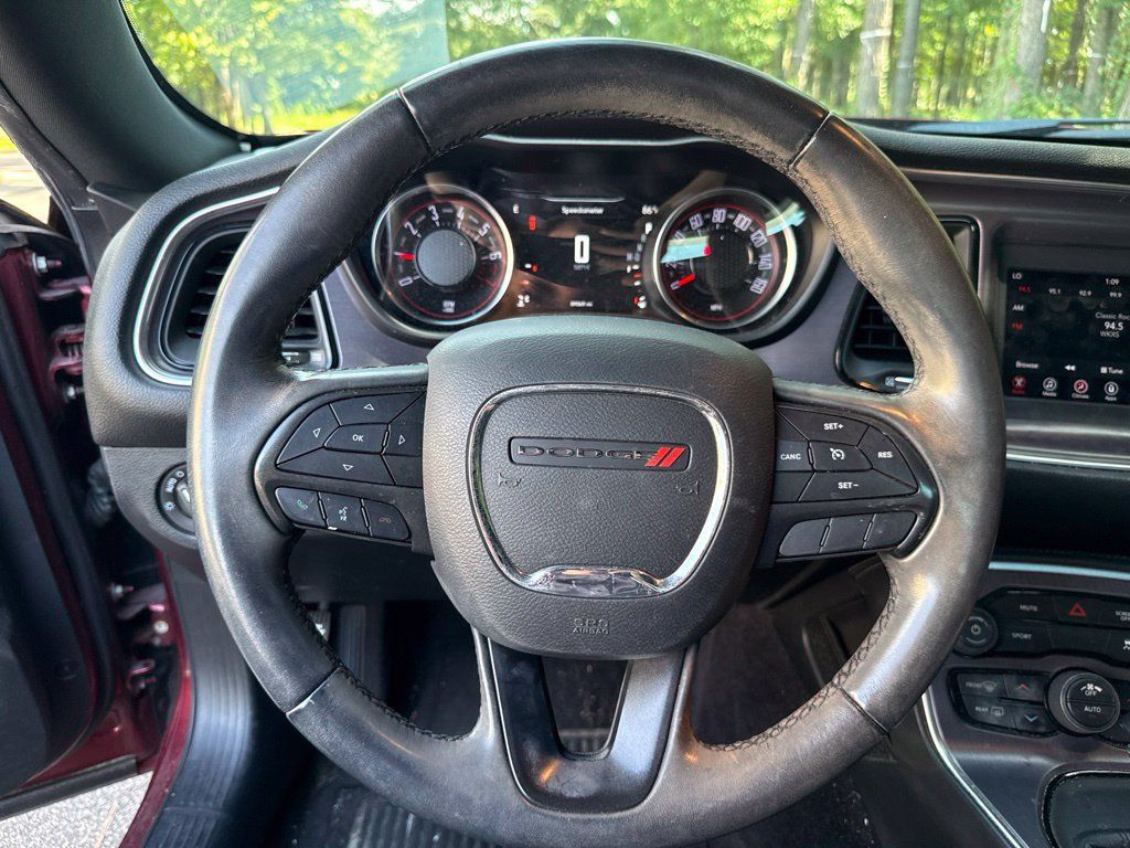 Used 2018 Dodge Challenger SXT RWD image 14