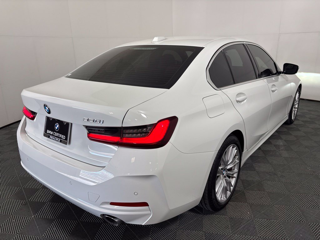 Certified 2024 BMW 330i Sedan w/ Convenience Package RWD image 5