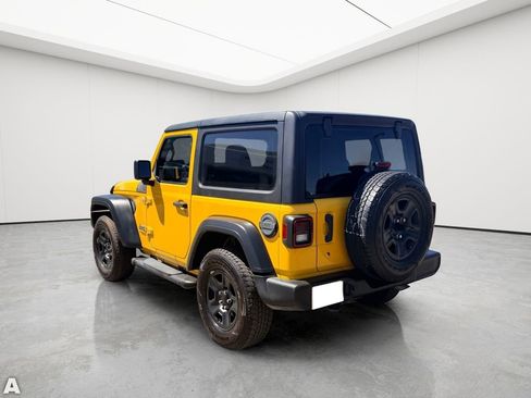 Used 2019 Jeep Wrangler Sport AWD/4WD image 4