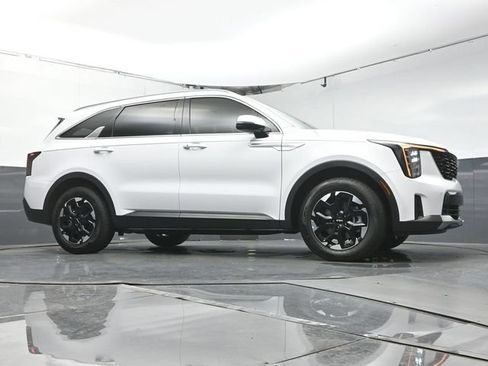 Used 2026 Kia Sorento S FWD image 29