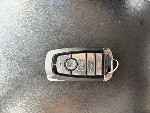 Used 2020 Ford Explorer Limited w/ Class III Trailer Tow Package image 36