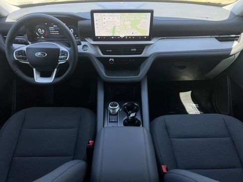 New 2026 Ford Explorer Active image 2