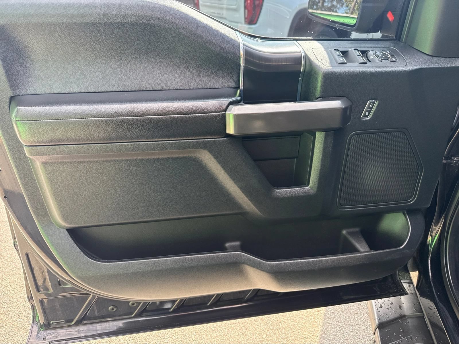 Used 2019 Ford F150 XLT w/ Equipment Group 302A Luxury AWD/4WD image 20