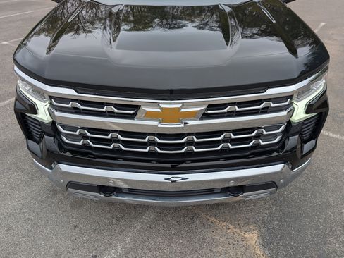 Used 2024 Chevrolet Silverado 1500 LTZ image 12