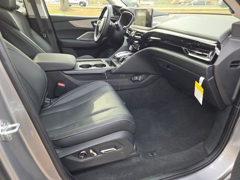 Certified 2025 Acura MDX w/ Technology Package image 8