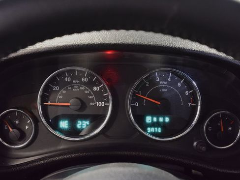 Used 2015 Jeep Wrangler Unlimited Rubicon w/ Dual Top Group image 20