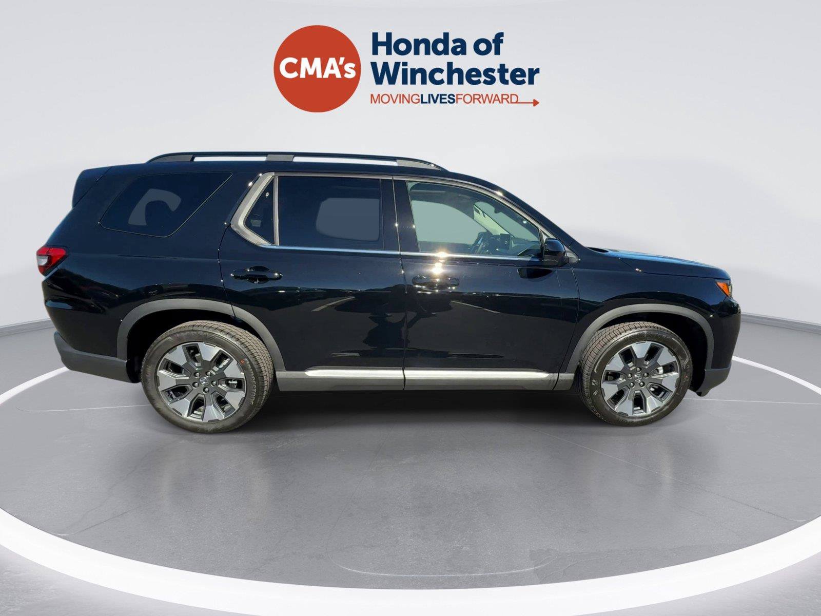 New 2026 Honda Pilot Touring image 9