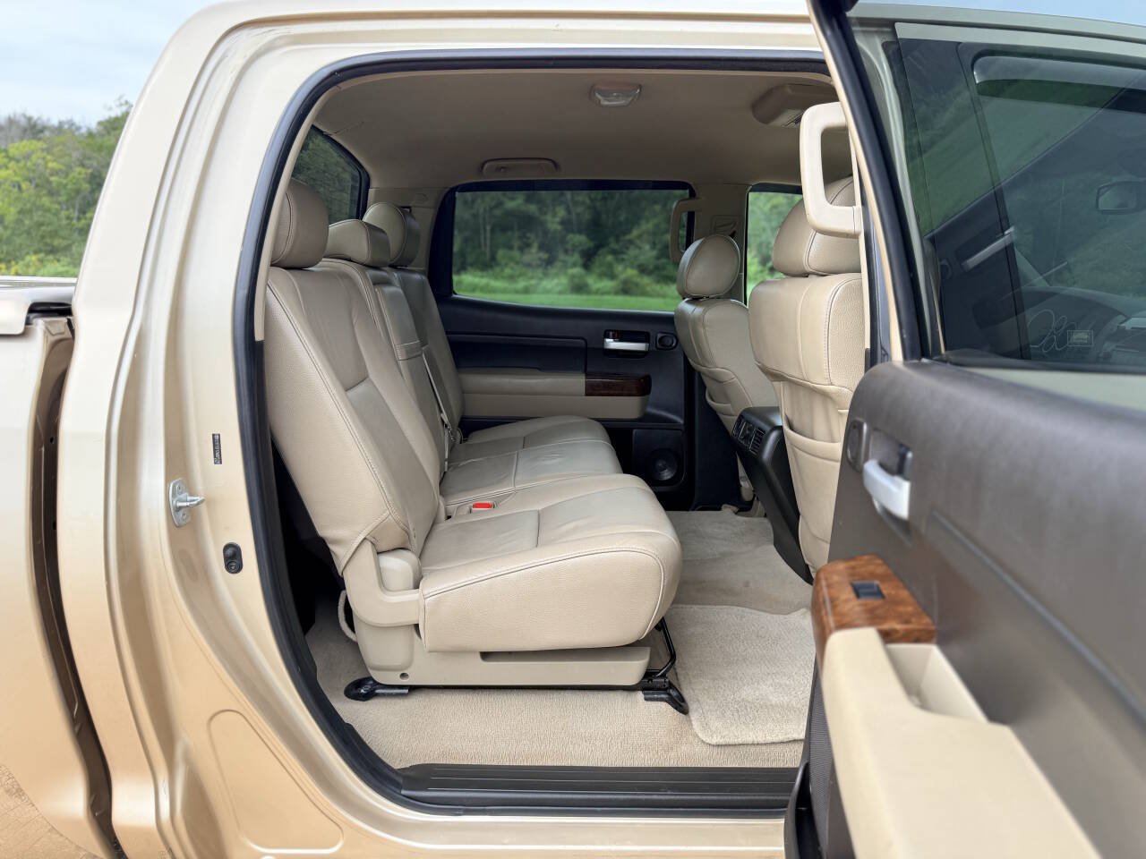 Used 2010 Toyota Tundra Limited RWD image 17