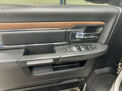 Used 2014 RAM 1500 Laramie AWD/4WD image 20
