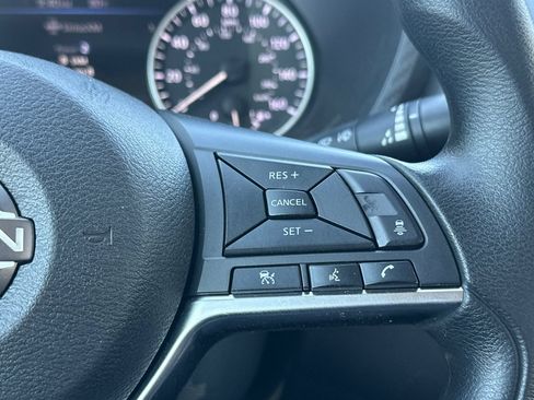Used 2024 Nissan Sentra SV FWD image 30