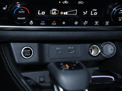 Certified 2023 Nissan Rogue Platinum w/ Platinum Premium Package image 31