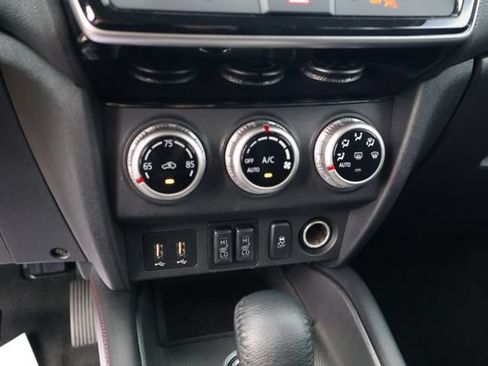 Used 2023 Mitsubishi Outlander Sport SE AWD/4WD image 12